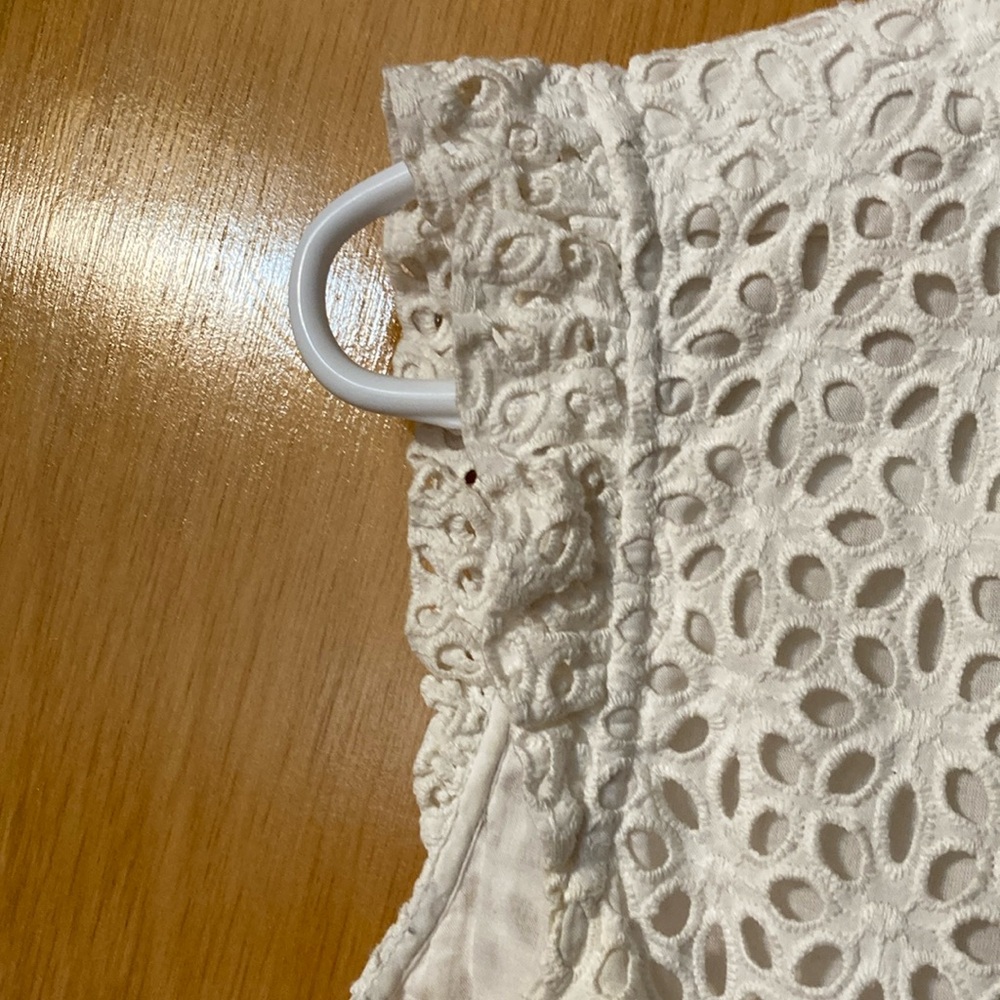 SOLD. Kate Spade sz2 Lace Peplum Top - White - Picture 3 of 8